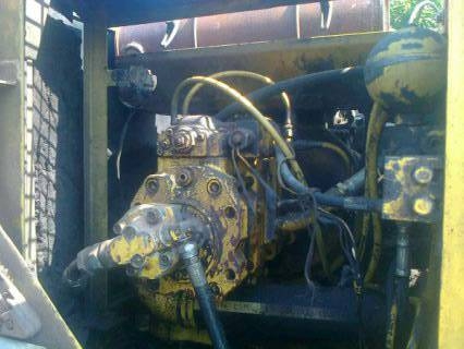 รถขุด KOMATSU PC200-3 รถใช้งานดี ปกติ มีเอกสารอินวอยล์