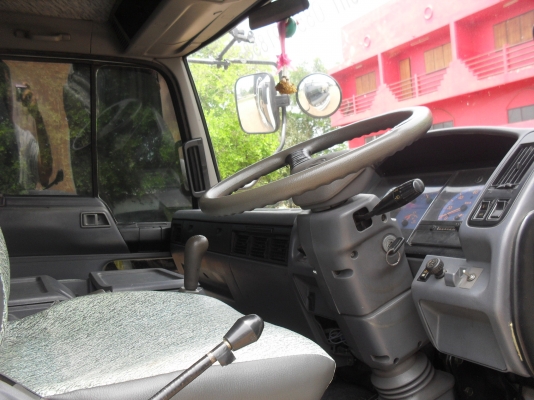 HINO รถประกอบ เครื่อง 220 แรง เครื่อง JO8C ครับ