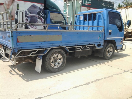 ขายรถบรรทุก 4 ล้อ ISUZU 110 แรง พร้อมใช้งาน ขายรถบรรทุก 4 ล้อ ISUZU 110 แรง พร้อมใช้งาน