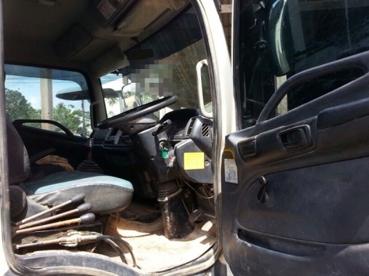 รถฮีโน่ 6 ล้อดั้ม ( ติดเฮี้ยบ 3.5 ตัน. ) 150 แรงม้า. ปี 55    ( รถวิ่ง 8x,xxx  กม. )