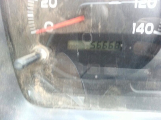 รถฮีโน่ 6 ล้อดั้ม ( ติดเฮี้ยบ 3.5 ตัน. ) 150 แรงม้า. ปี 55    ( รถวิ่ง 8x,xxx  กม. )