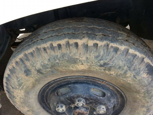 รถฮีโน่ 6 ล้อดั้ม ( ติดเฮี้ยบ 3.5 ตัน. ) 150 แรงม้า. ปี 55    ( รถวิ่ง 8x,xxx  กม. )