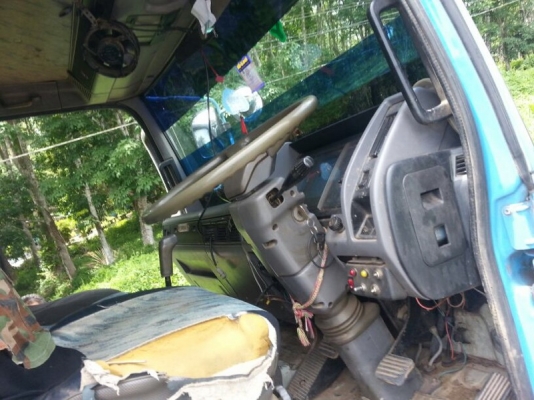 รถฮีโน่ 10 ล้อ รั้ว  ( ไม่ดั้ม )  KT925  168 แรงม้า.  สนใจติดต่อ 081 - 6079515