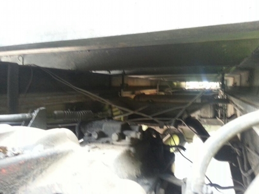 รถฮีโน่ 10 ล้อ รั้ว  ( ไม่ดั้ม )  KT925  168 แรงม้า.  สนใจติดต่อ 081 - 6079515