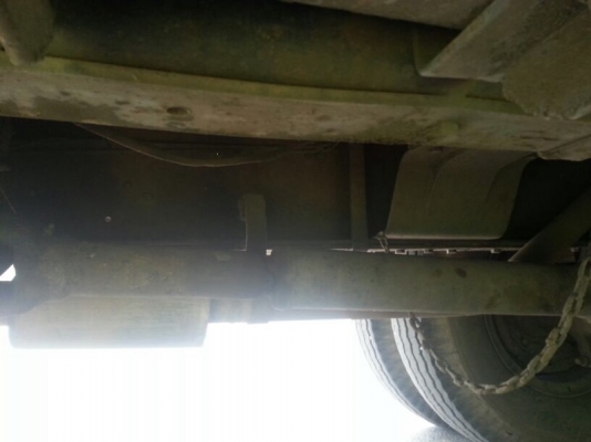 รถฮีโน่ 10 ล้อ รั้ว  ( ไม่ดั้ม )  KT925  168 แรงม้า.  สนใจติดต่อ 081 - 6079515