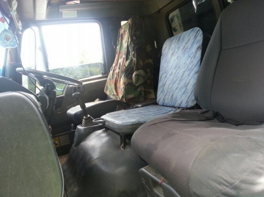 รถฮีโน่ 10 ล้อ รั้ว  ( ไม่ดั้ม )  KT925  168 แรงม้า.  สนใจติดต่อ 081 - 6079515