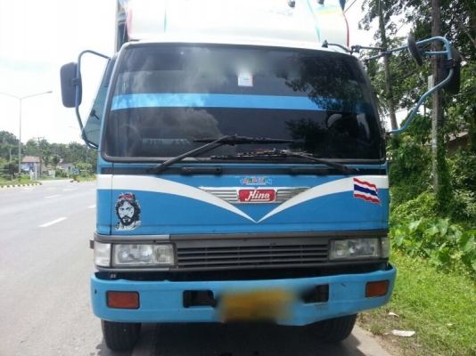 รถฮีโน่ 10 ล้อ รั้ว  ( ไม่ดั้ม )  KT925  168 แรงม้า.  สนใจติดต่อ 081 - 6079515