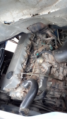 ขายรถหกล้อโดยสารรับส่งนักเรียนหลังคาสแตนเลส ขายรถหกล้อโดยสารรับส่งนักเรียนหลังคาสแตนเลส