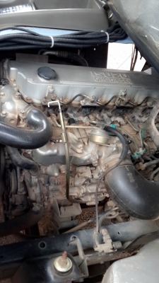 ขายรถหกล้อโดยสารรับส่งนักเรียนหลังคาสแตนเลส ขายรถหกล้อโดยสารรับส่งนักเรียนหลังคาสแตนเลส