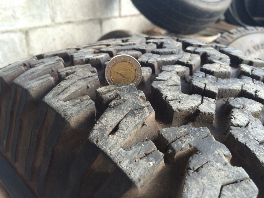 ขายถูกๆ แม็กซ์ขอบ 16 พร้อมยาง 265/75-16 BFGoodrich