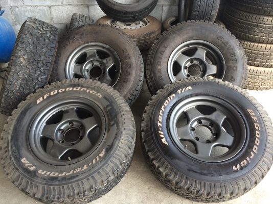 ขายถูกๆ แม็กซ์ขอบ 16 พร้อมยาง 265/75-16 BFGoodrich