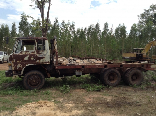 ขายเทเลอร์ลากแบคโฮ 10 ล้อ 2 เพลา FM186 เครื่อง EL100 190 แรงม้า คัสซีสวย สโลว์กลาง เบรคลมดัน พวงมาลัยพาวเวอร์ ทะเบียนครบพร้อมโอน