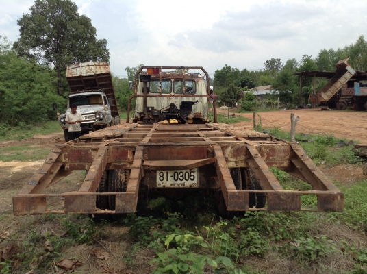 ขายเทเลอร์ลากแบคโฮ 10 ล้อ 2 เพลา FM186 เครื่อง EL100 190 แรงม้า คัสซีสวย สโลว์กลาง เบรคลมดัน พวงมาลัยพาวเวอร์ ทะเบียนครบพร้อมโอน