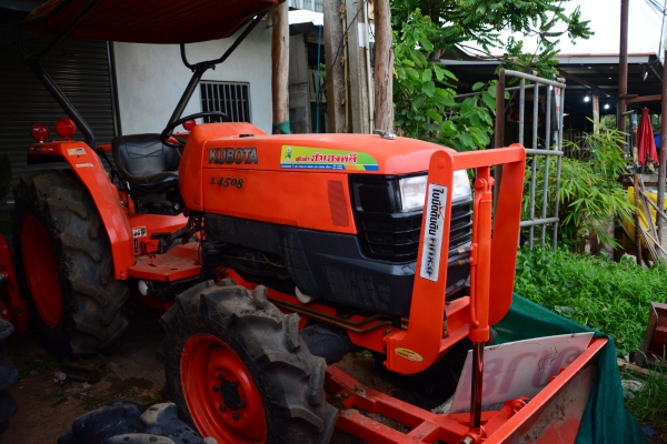 ขายรถแทรกเตอร์มือสอง รุ่นL4508 สภาพดี พร้อมใช้งาน