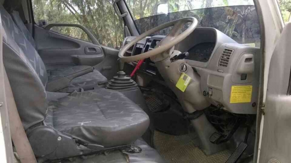 ขายรถหกล้อ HINO DUTRO 130 แรงม้า TURBO ปี 2006 ดั้ม