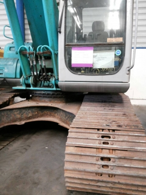 รถแบคโฮ  Kobelco SK200-6E มือสองจากญี่ปุ่น สนใจโทร 083 081 2889