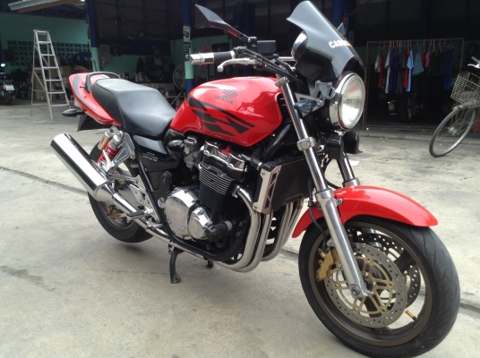 ธารนนทบุรี//ขาย honda cb1300 ปี99 สภาพนางฟ้า เครื่องสมบูรณ์มากๆ ระบบไฟสมบูรณ์ ราคา135,000บาท อินวอยท์+ส.พ.ม แท้ ธารนนทบุรี//ขาย honda cb1300 ปี99 สภาพนางฟ้า เครื่องสมบูรณ์มากๆ ระบบไฟสมบูรณ์ ราคา135,000บาท อินวอยท์+ส.พ.ม แท้