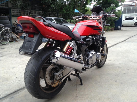 ธารนนทบุรี//ขาย honda cb1300 ปี99 สภาพนางฟ้า เครื่องสมบูรณ์มากๆ ระบบไฟสมบูรณ์ ราคา135,000บาท อินวอยท์+ส.พ.ม แท้ ธารนนทบุรี//ขาย honda cb1300 ปี99 สภาพนางฟ้า เครื่องสมบูรณ์มากๆ ระบบไฟสมบูรณ์ ราคา135,000บาท อินวอยท์+ส.พ.ม แท้