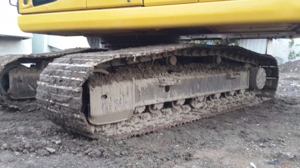 ขายรถแบ็คโฮ Komatsu PC200-7 ไมล์ชั่วโมง 5,xxx เอกสารใบแจ้งจำหน่าย ขายรถแบ็คโฮ Komatsu PC200-7 ไมล์ชั่วโมง 5,xxx เอกสารใบแจ้งจำหน่าย