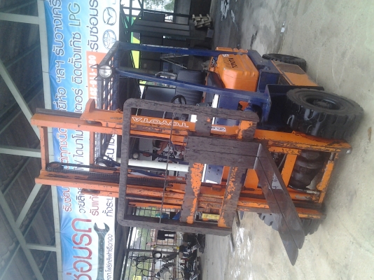 ขายรถ toyota รุ่น 5fd15 130,000