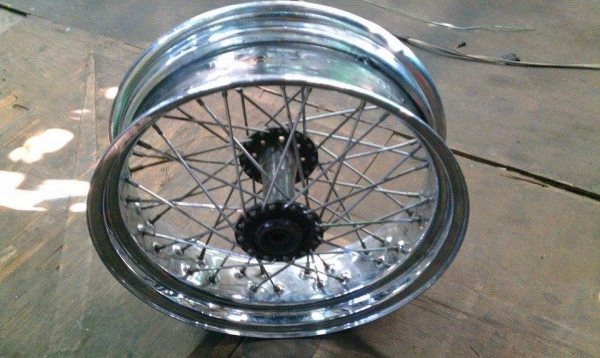 ขายล้อหลังแต่ง ขอบ 15*