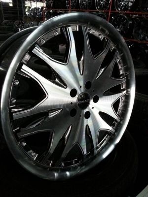 ขายแม็กนอก VIP Rojam โพเนียมขอบ 20 5รู สภาพ สวยมาก