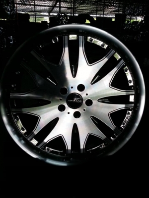 ขายแม็กนอก VIP Rojam โพเนียมขอบ 20 5รู สภาพ สวยมาก