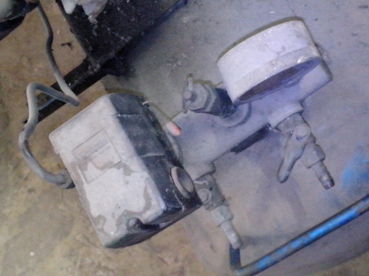 ปั๊มลม  มอเตอร์5 แรง  หัว3 แรง  3สาย