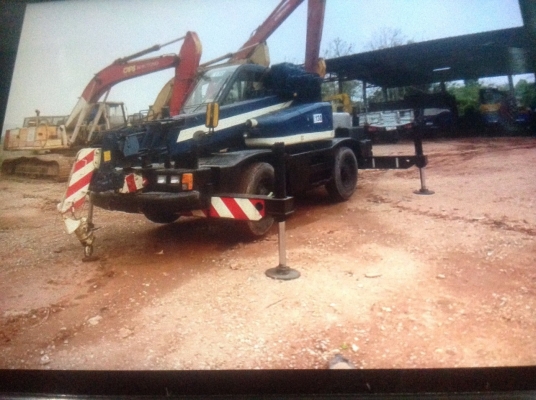 รถเครน KOBELCO