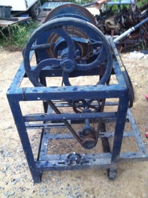 ขายลิฟล์กระป๋องมือสอง ราคาถูกครับ ตัวใหญ่มากๆครับเหล้กหนามาก