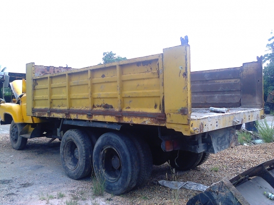 หกล้อใหญ่ 2คัน 10ล้อดั้ม1คัน ขายเหมาครับ เลิกกิจการเจ้าของขายเองครับ