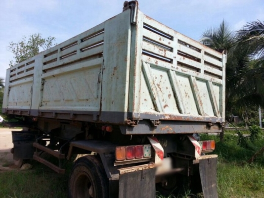 ขาย หางพ่วง  ( ดั้ม ) สามมิต 2 เพลา. ปี 46  สนใจติดต่อ 081 - 6079515