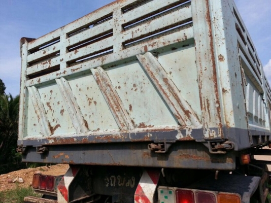 ขาย หางพ่วง  ( ดั้ม ) สามมิต 2 เพลา. ปี 46  สนใจติดต่อ 081 - 6079515