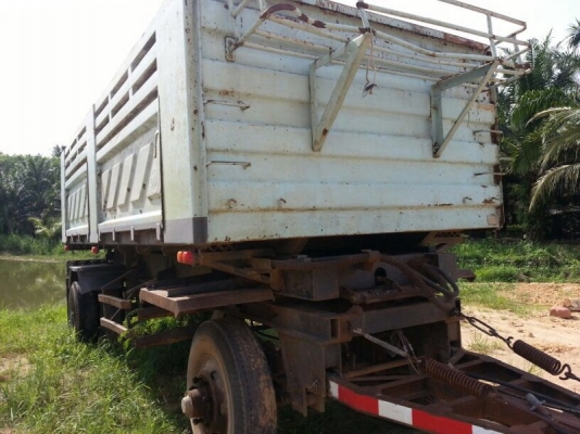 ขาย หางพ่วง  ( ดั้ม ) สามมิต 2 เพลา. ปี 46  สนใจติดต่อ 081 - 6079515