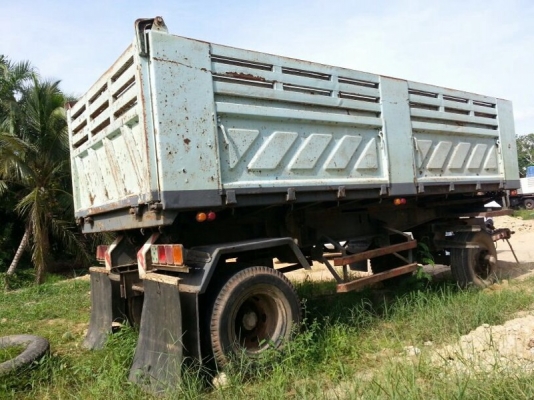 ขาย หางพ่วง  ( ดั้ม ) สามมิต 2 เพลา. ปี 46  สนใจติดต่อ 081 - 6079515