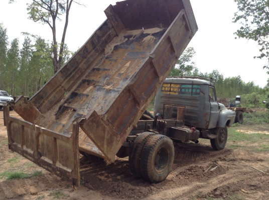 ขาย 6 ล้อหัวยาว  เครื่อง EH700 168 HP มีใบคุม เฟืองท้ายใหญ่ UD สโลว์เกียร์กลาง พวงมาลัยพาวเวอร์ ทะเบียน  ม.79 ราคาต่อรองได้ครับ