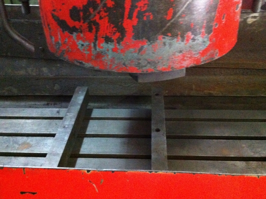 ขายด่วน เครื่องไสหน้าฝาสูบ churchill 300,000 บาท