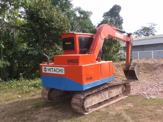 รถแมคโคอิตาชิ PC 60 UH -025 พร้อมรถลาก  พร้อมใช้งาน   เอกสารใบประมูล