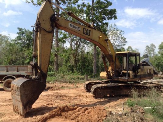 ขายแบคโฮ CAT E200B สภาพพร้อมใช้งาน เครื่อง 6BD1 เทอร์โบ ปั้มดี เอวแน่น  แทรก 80\% ทำงานไม่โหลด เอกสารใบซื้อขาย