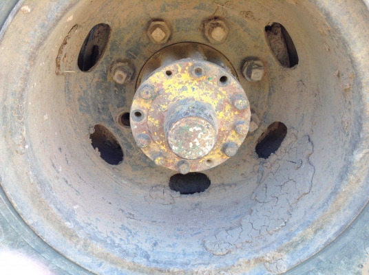 ขาย 6 ล้อดั้มหัวยาว ไม่มีทะเบียน เครื่อง 6BD1 165 HP เฟืองท้าย 210 คัสซีสวยตลอดเส้น พวงมาลัยพาวเวอร์ ราคาต่อรองได้ครับ