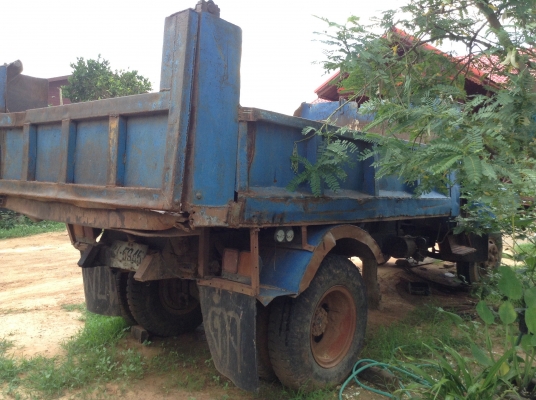 ขาย 6 ล้อดั้มหัวยาว เครื่อง 6BF1 175 แรงม้า คัสซีสวย เฟืองท้าย FUSO พวงมาลัยพาวเวอร์ ทะเบียนชุดโอนครบครับ