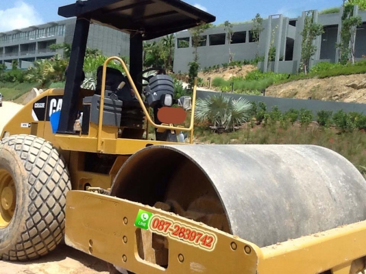 ขายรถบดสั่นสะเทือน 2 เพลา 1,9XX ชม.