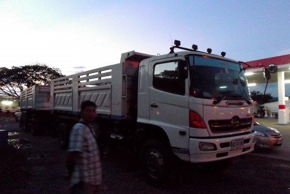 ขายด่วนรถสิบล้อMAGAดรั้มแม่ลูกกะบะสามมิตรเครือง320แรง