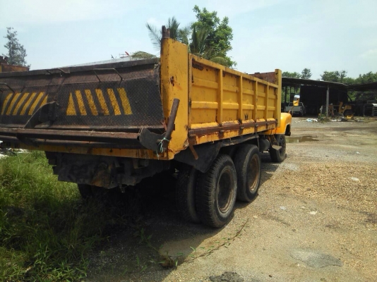 (คันละ 200,000)ขายถูกหกล้อใหญ่พร้อมใช้ 2 คันสิบล้อดั้ม 1 คันสภาพพร้อมใช้งานครับ (คันละ 200,000)ขายถูกหกล้อใหญ่พร้อมใช้ 2 คันสิบล้อดั้ม 1 คันสภาพพร้อมใช้งานครับ