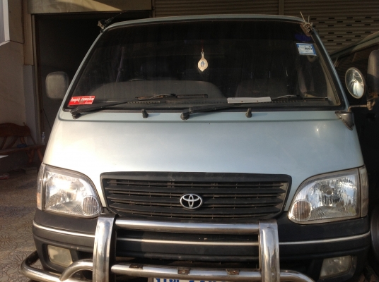 ขายคราบ. รถตู้สวยๆๆ ปี 2001