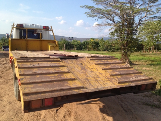 ขายรถ 10ล้อ 2 เพลา เทเลอร์บรรทุกรถแม็ครโคร 200