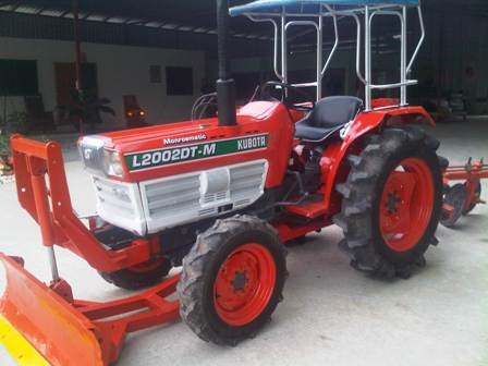 ขายรถไถ Kubota L 2002 DT-M พร้อมมีดดันหน้าผาน3