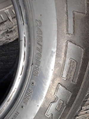 245/70R16 BRIDGE STONE DUELER H/T 689 มี 2 เส้น  โทร.081-427-3941