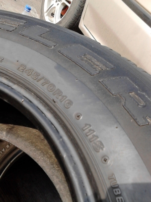 245/70R16 BRIDGE STONE DUELER H/T 689 มี 2 เส้น  โทร.081-427-3941