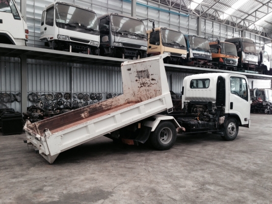ขาย ISUZU NPR ไฟตาตั้ง 6 ล้อ ดั้ม 4 ตัน รถสวยๆ สภาพพร้อมใช้งาน ขาย ISUZU NPR ไฟตาตั้ง 6 ล้อ ดั้ม 4 ตัน รถสวยๆ สภาพพร้อมใช้งาน